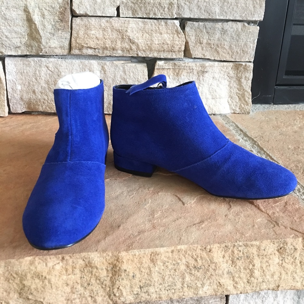 Dolce Vita Faven Electric Blue Booties size 6