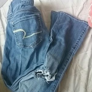 Size 0 ripped jeans