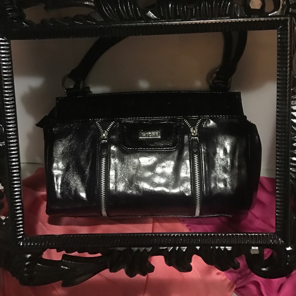 Niche purse with cover