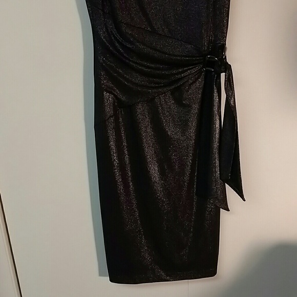 Cache dress - Picture 3 of 3