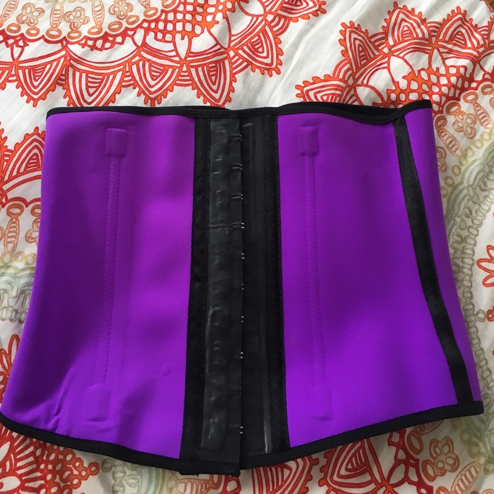 Kim Kardashian Waist Trainer