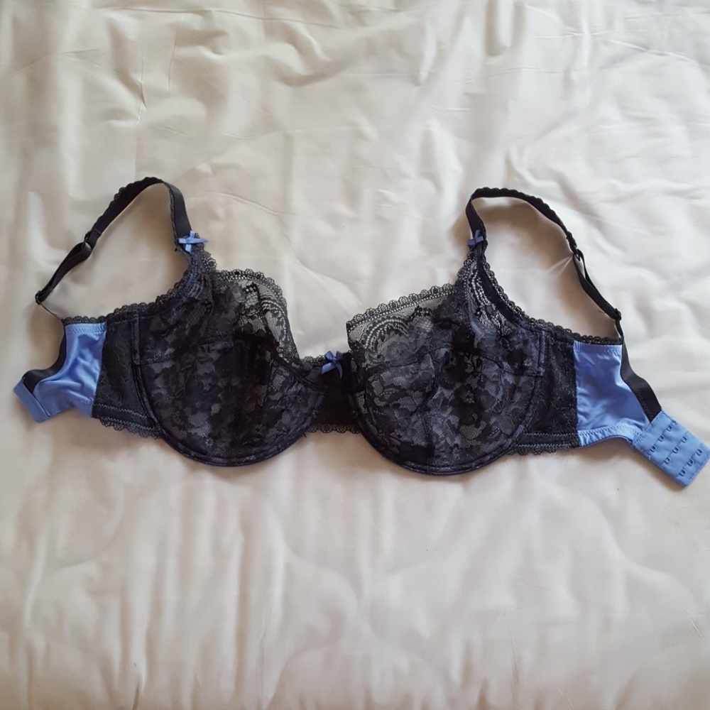 Elle MacPherson Intimates 34G lace bra