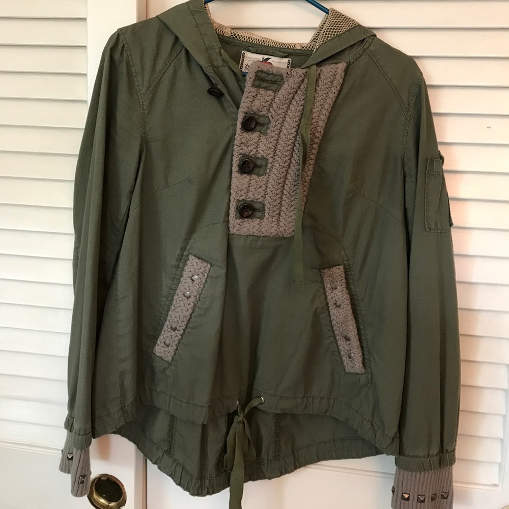 Free People sweat shirt