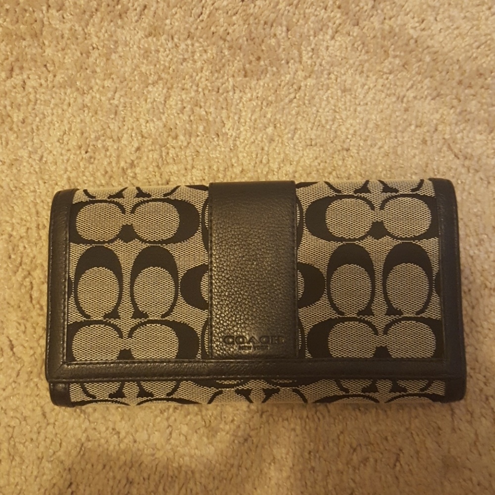 Authentic Coach wallet