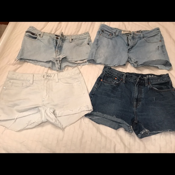 High waisted/Jean Shorts - Picture 1 of 3