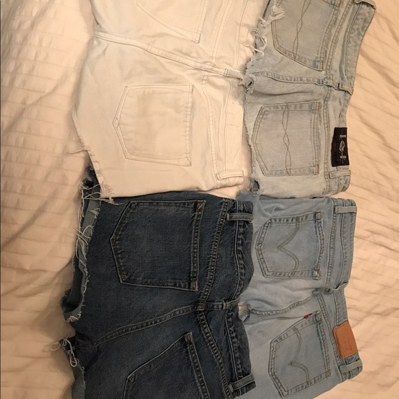 High waisted/Jean Shorts - Picture 2 of 3