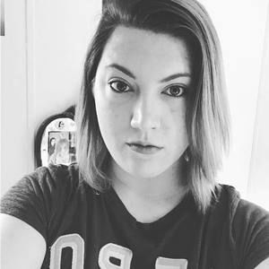Meet your Posher, Courtney