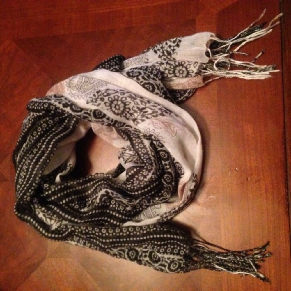Cute Patterned Scarf