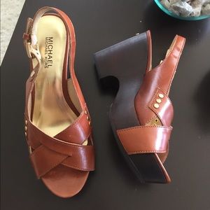 Michael Kors brown plataform sandals