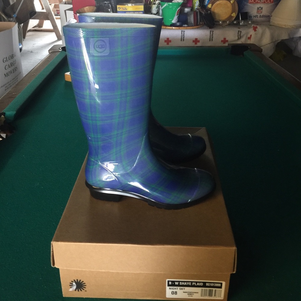 Rain boot  ugg