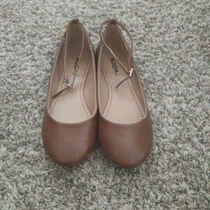 Brown flats