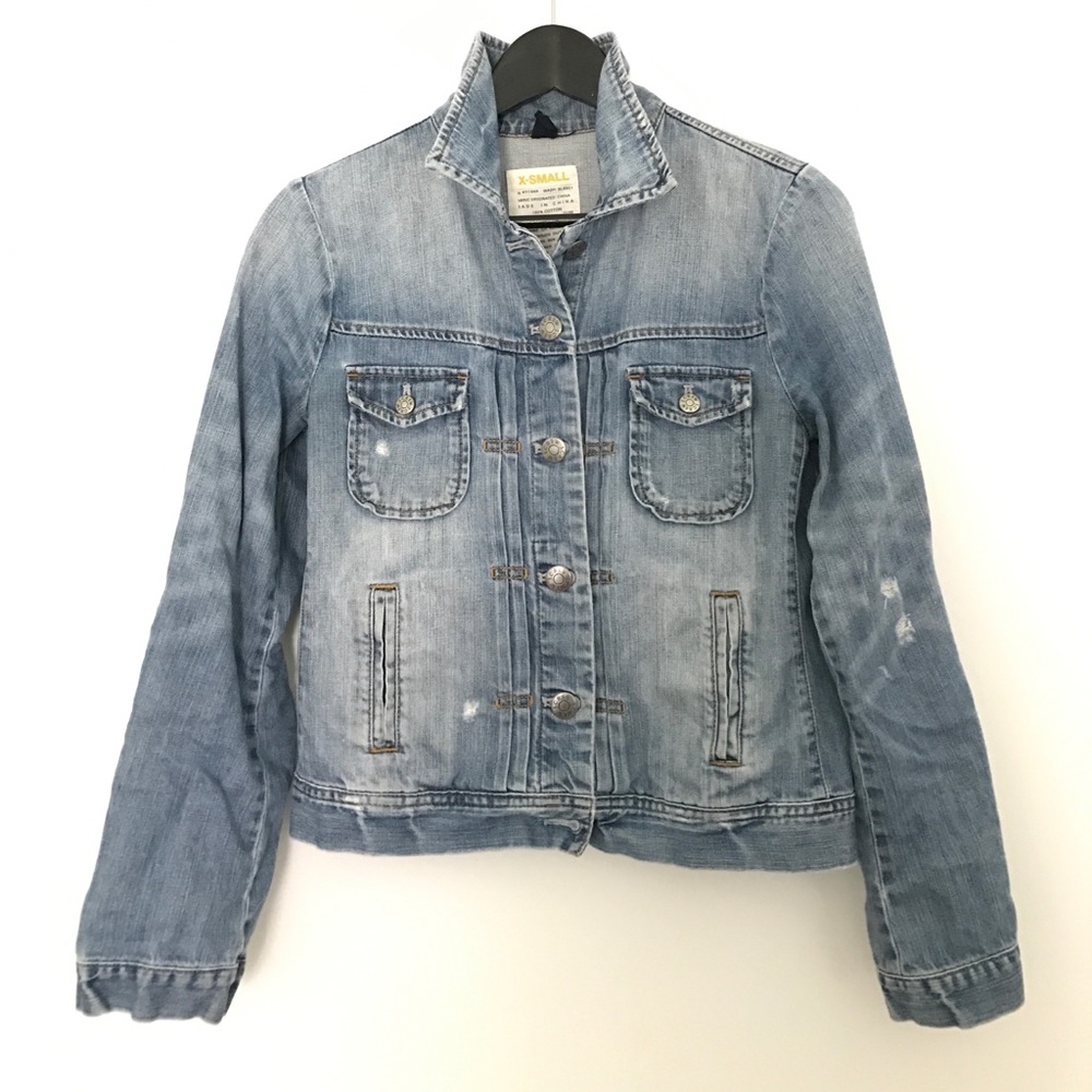 Distressed denim jacket - Picture 3 of 8