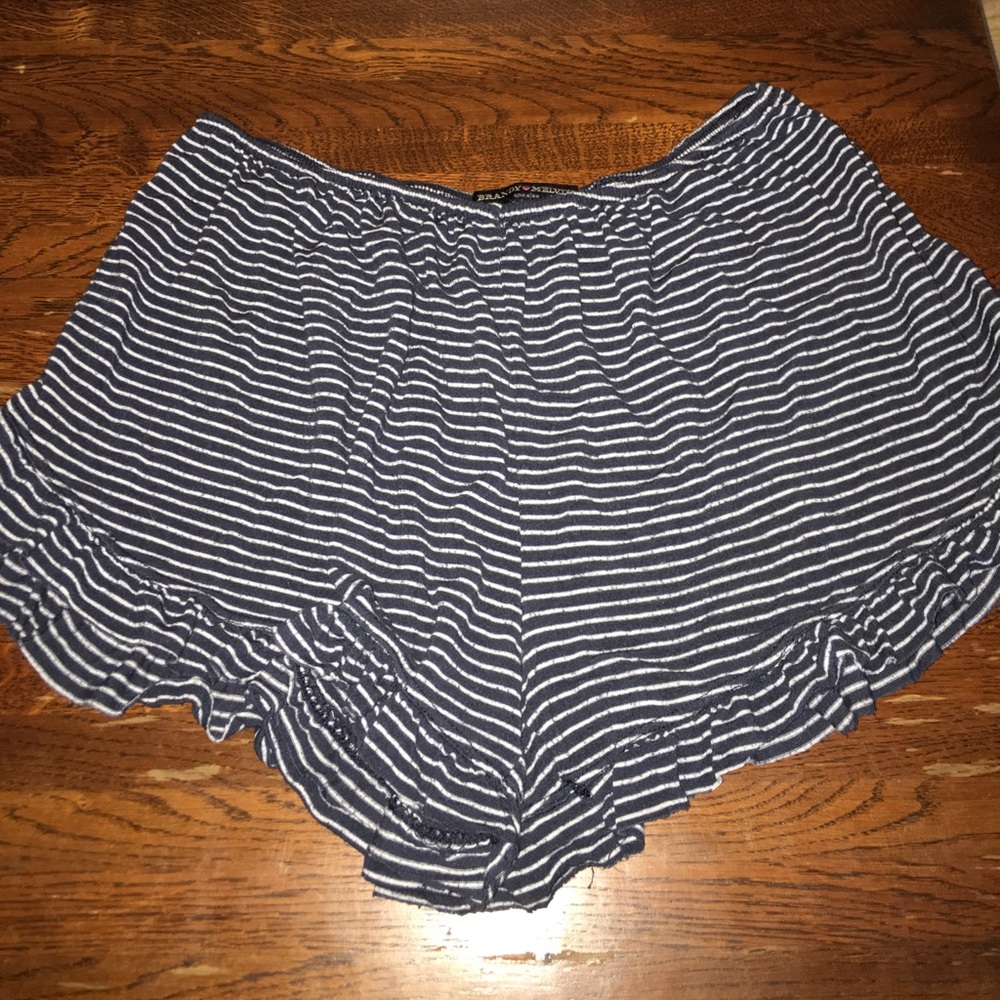 Brandy Melville ruffle bottom stripped shorts