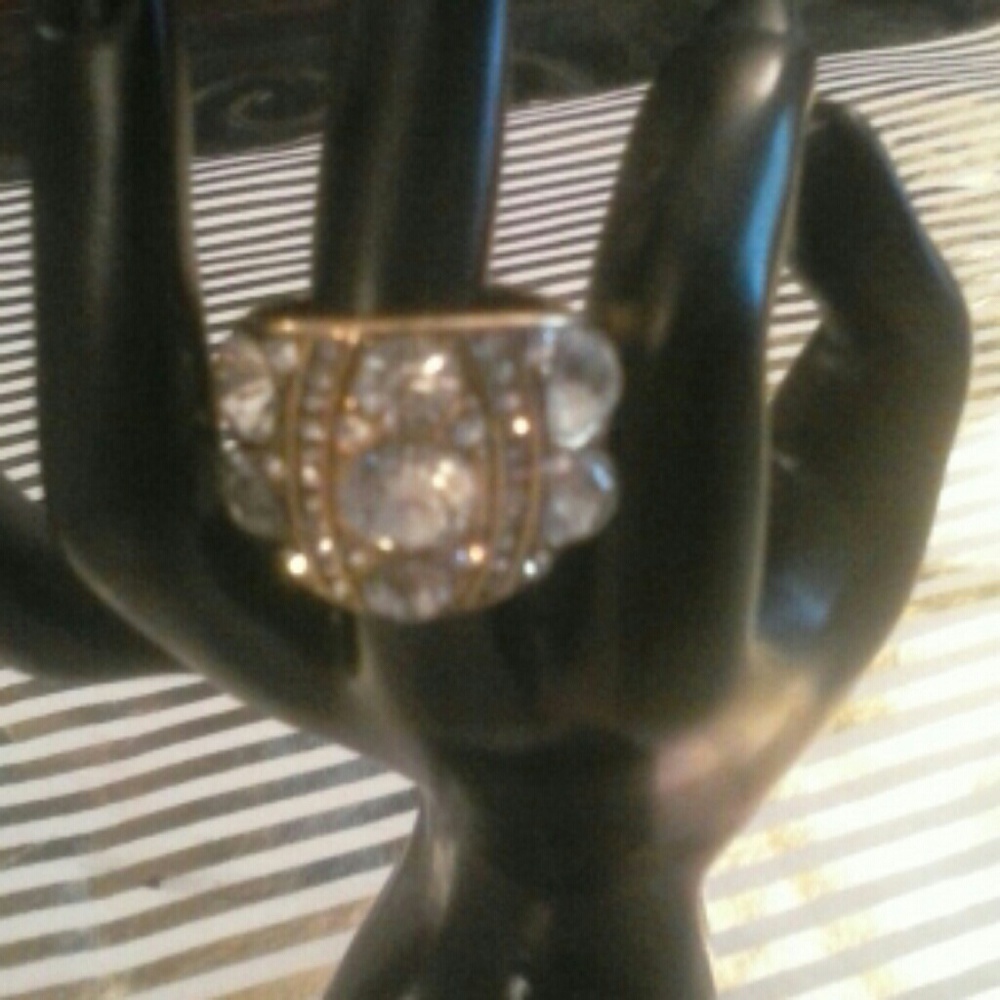 Pretty ring