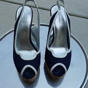 PRICE DROP ⤵️⤵️ Navy & White ladies shoes 👠👠👠