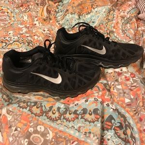 🔴SALE🔴Nike Black Airmax