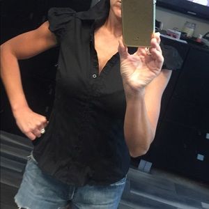 Adorable fitted blouse by Bebe