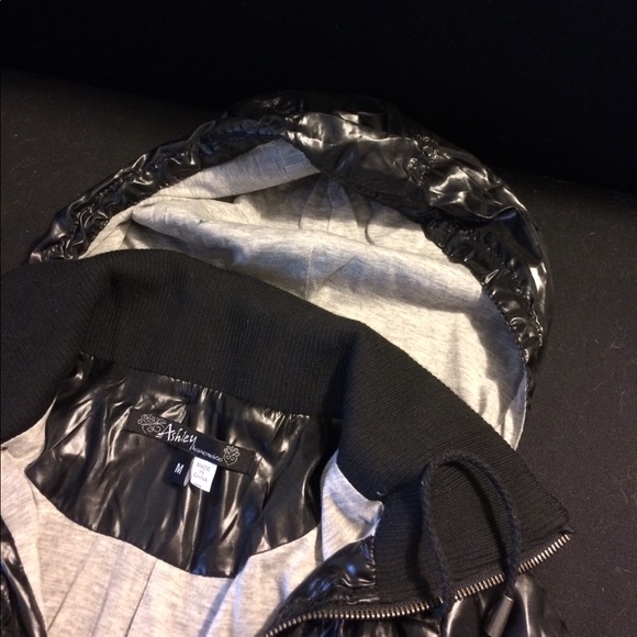 NWOT Black Lightweight Jacket - Picture 3 of 4