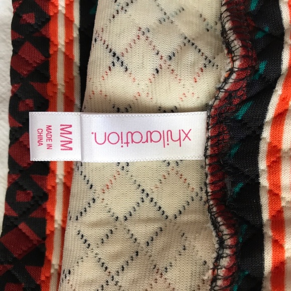 đź’™Mini Skirtđź’™ - Picture 2 of 2