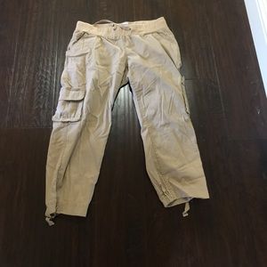 Liz Lange maternity Capri pants