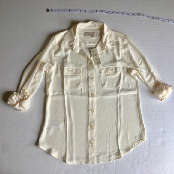 Buttoned Blouse - Picture 3 of 7