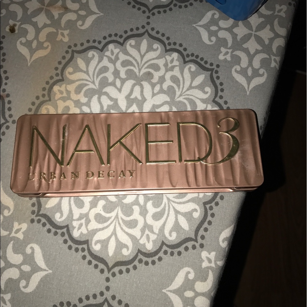 Naked 3