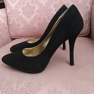 New BCBG suede black stilettos
