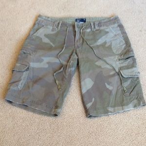 American Eagle camo cargo shorts