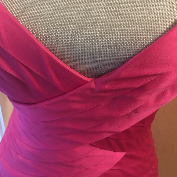 Sexy pink bandage dress - Picture 2 of 3