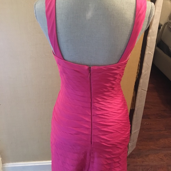 Sexy pink bandage dress - Picture 3 of 3