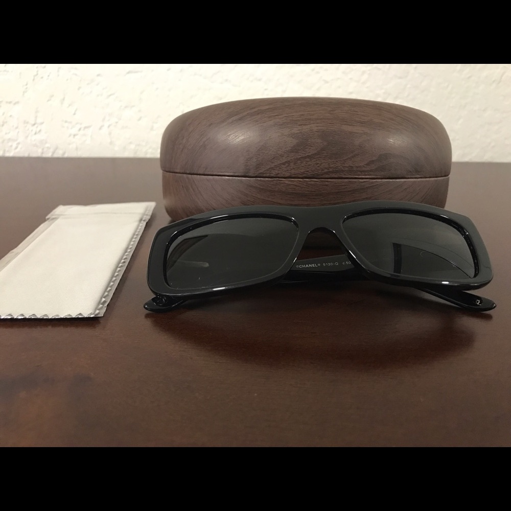 CHANEL SUNGLASSES NEVER WORN BEFORE