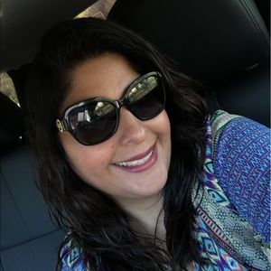 Meet your Posher, Lydia