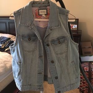 Forever 21 Jean Vest - Size Large