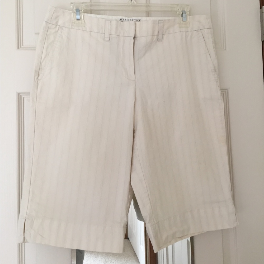 New York & Company vintage chino bermuda shorts