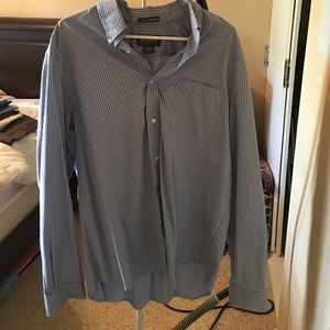 Eddie Bauer Button Down Shirt Wrinkle Resistant L
