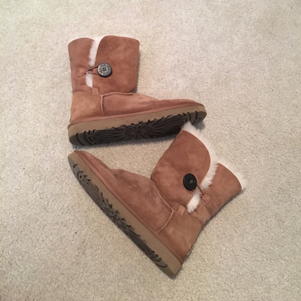 Chestnut Uggs