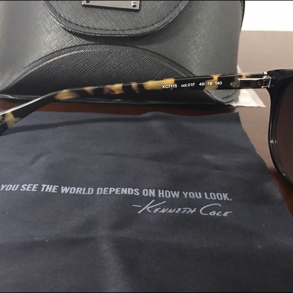 Kenneth Cole sunglasses brand new | never worn main image 3