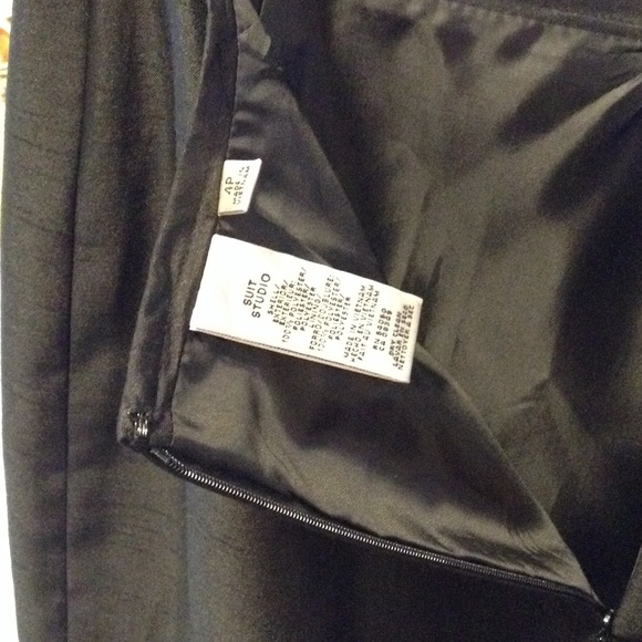 🦄🆕 Stunning Evening Suit 🌹🌃🍷👰🏼👸🏼 - Picture 7 of 8