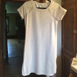 Athleta Athlesiure Shirt Dresss