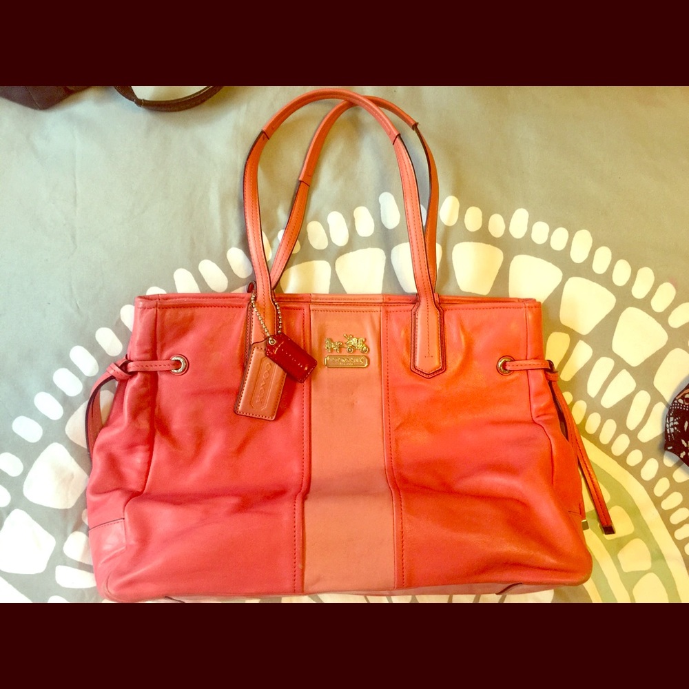 Coach Carry-all Shoulder Bag