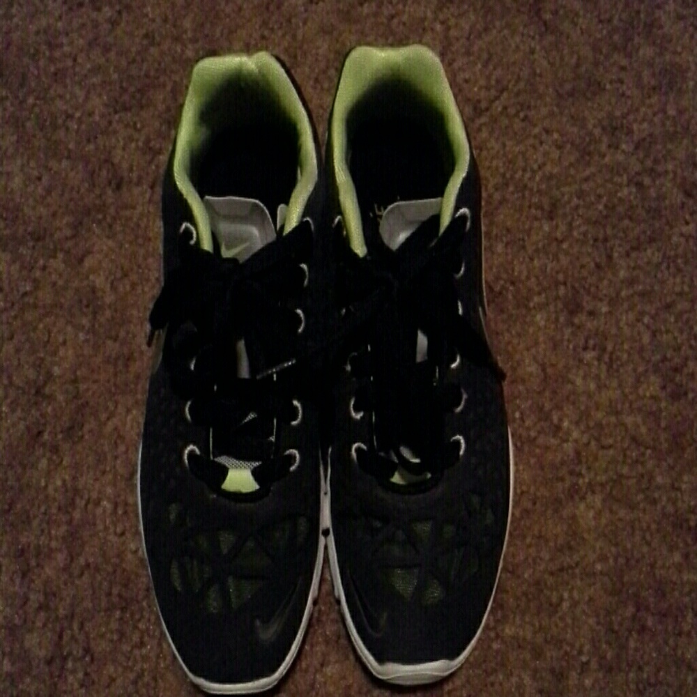 Shoe - Picture 3 of 3