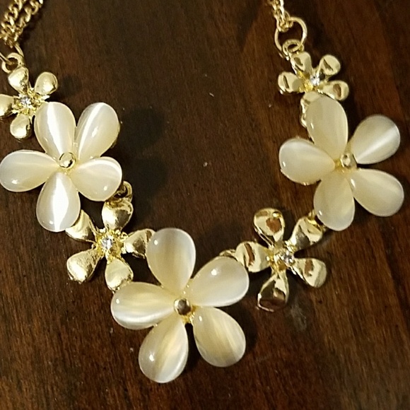 Necklace Flower Cats Eye Opal stones + Rhinestone - Picture 3 of 8