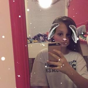 Meet your Posher, Ella