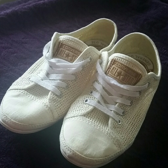 Converse - Picture 2 of 5