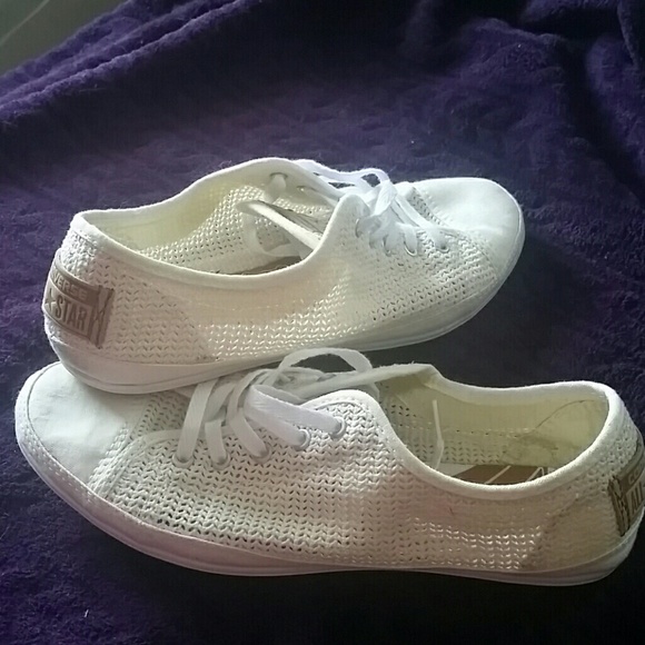 Converse - Picture 3 of 5