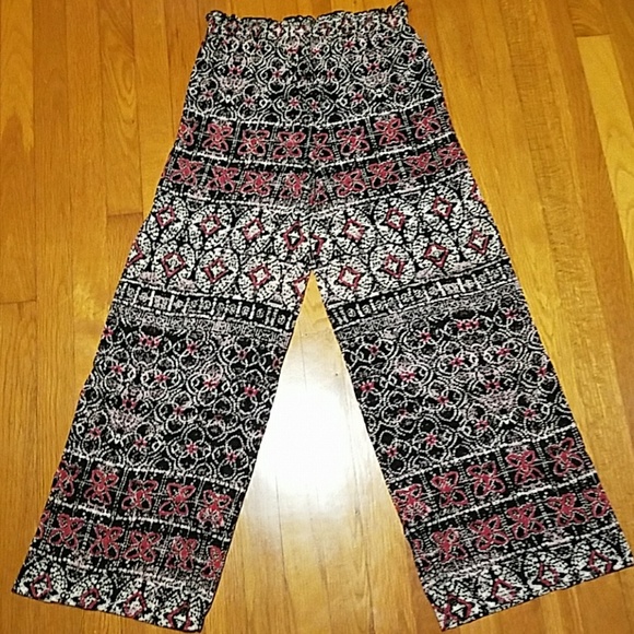 ADORABLE pants by Angie! Elastic waistband, size M - Picture 2 of 5