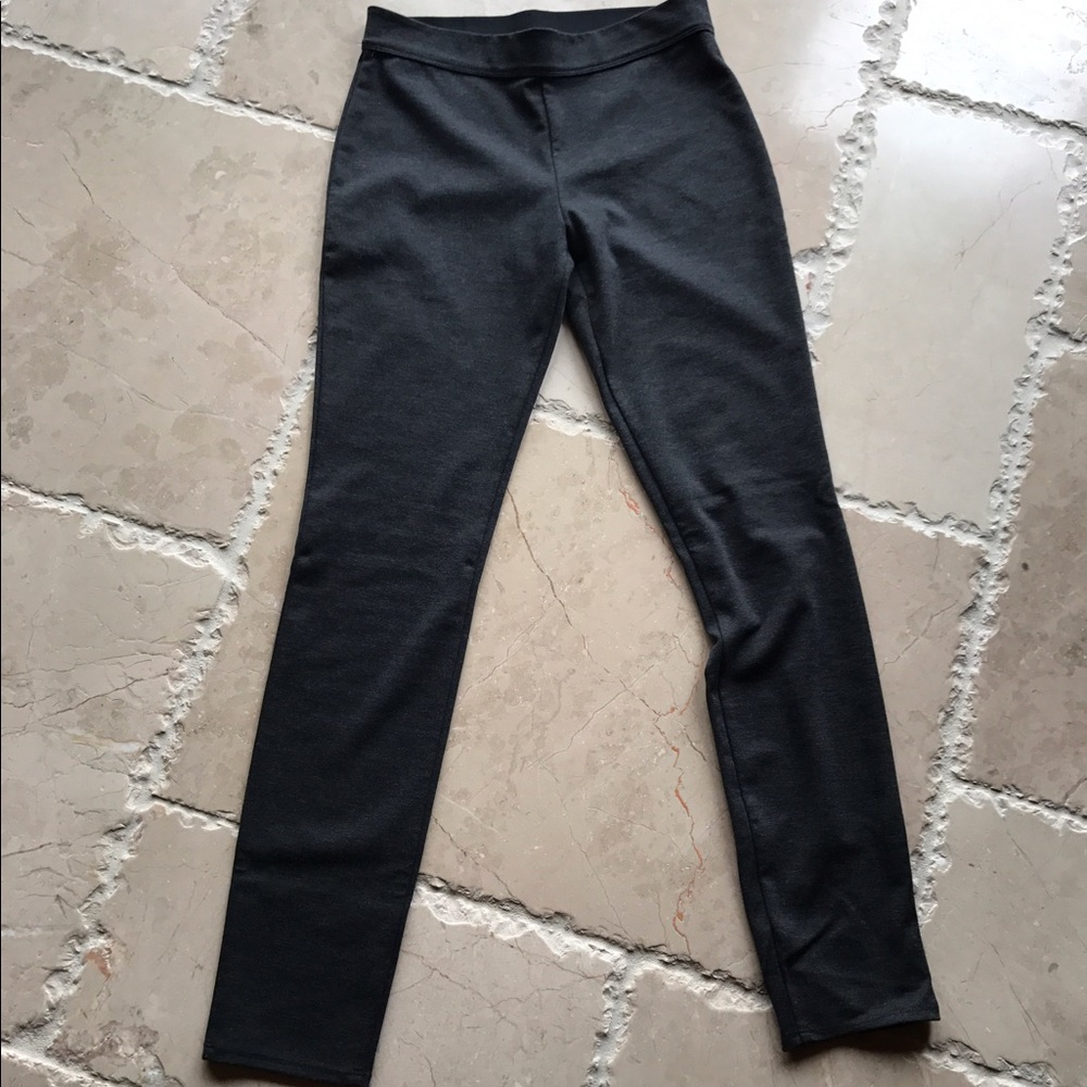 Max Studio leggings
