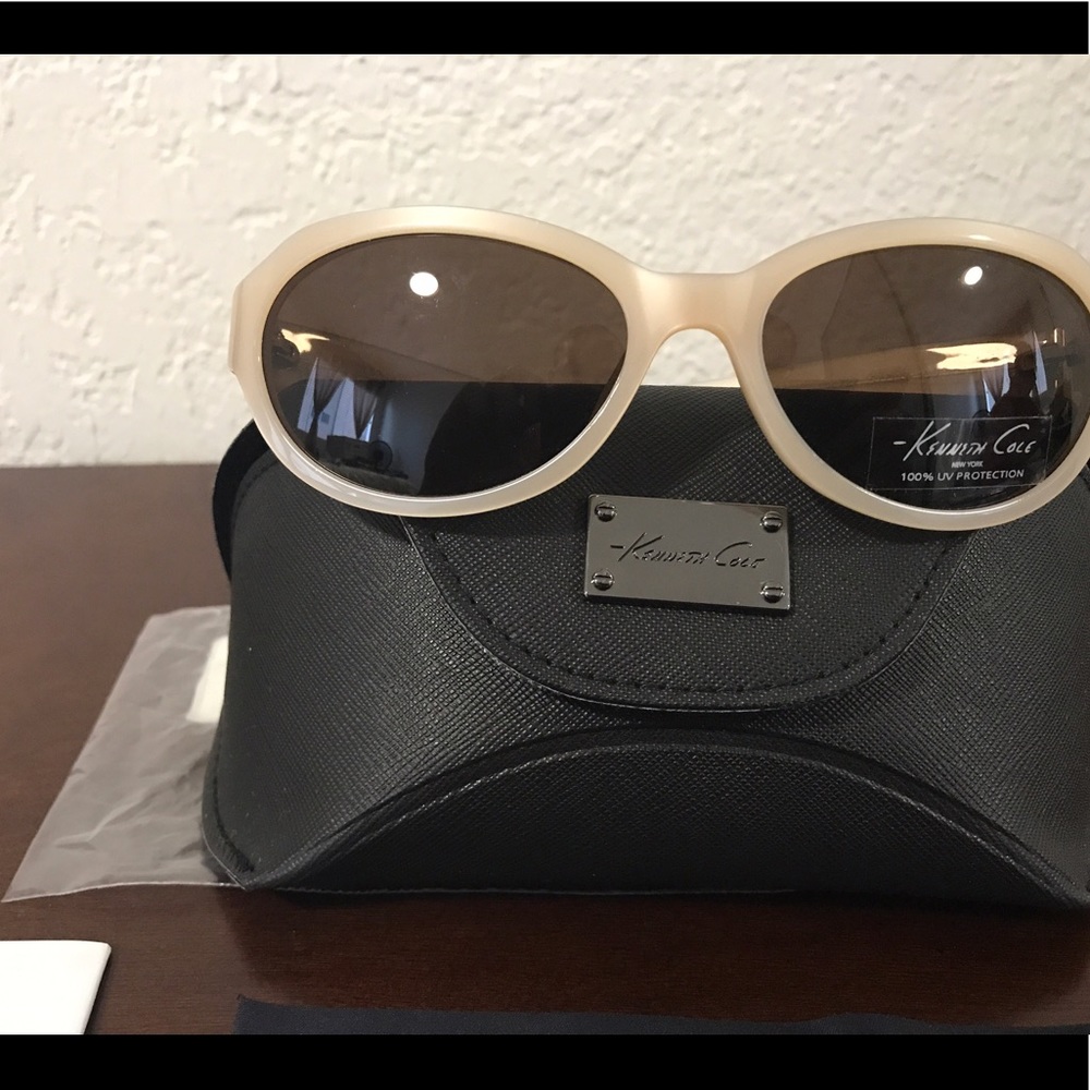 Kenneth Cole sunglasses brand new | never worn