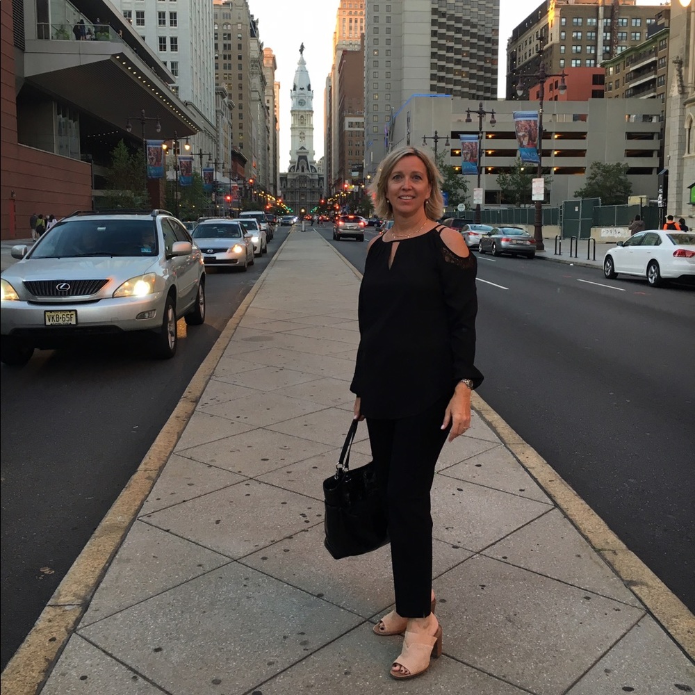Meet your Posher, Sondra