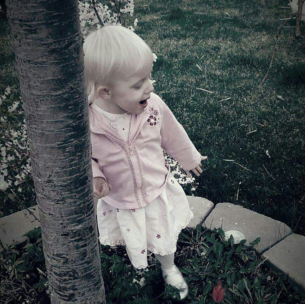 Meet your Posher, Crystal